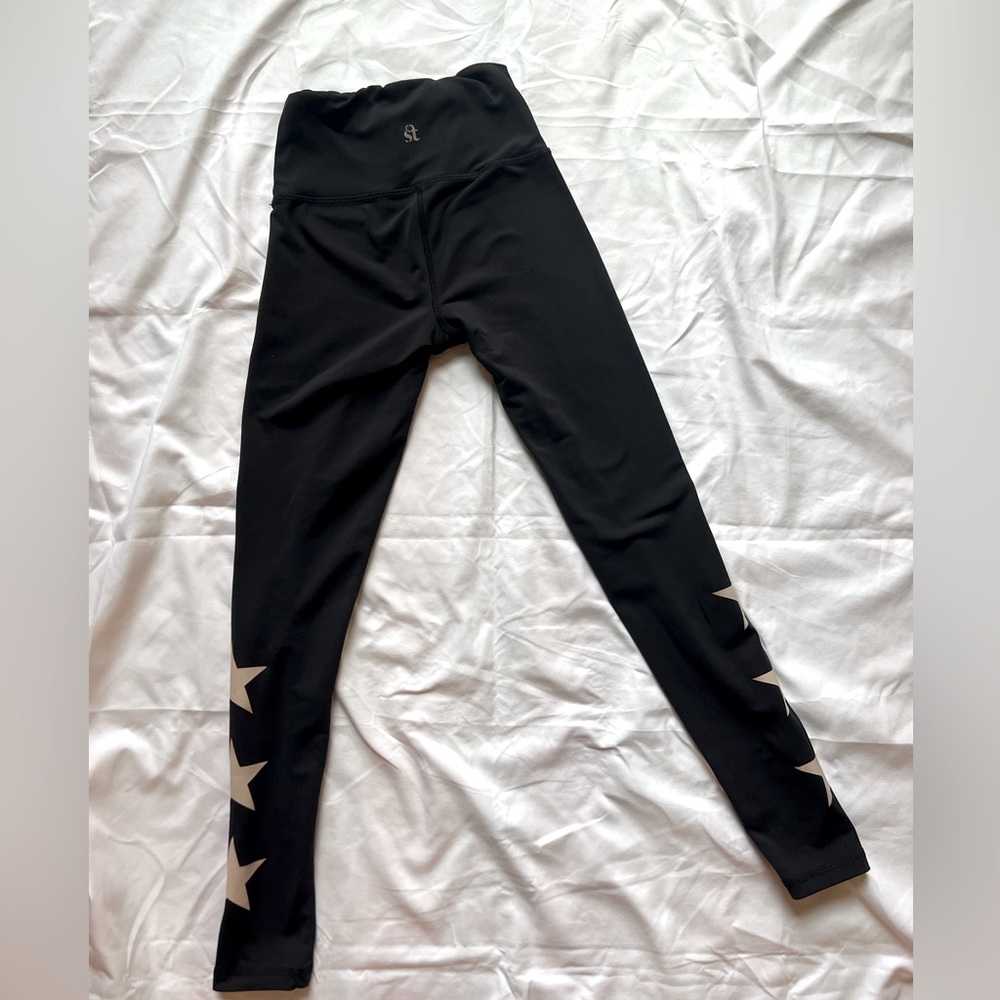 Strut This Black leggings with stars